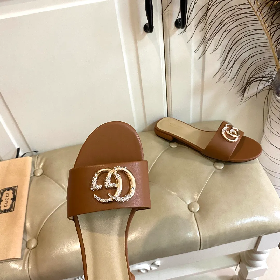 👟👟Ex-factory price 420👟👟, new Gucci slippers, cowhide surface, sheepskin lining, sizes 35-42 (custom-made sizes 43 and 44 are non-refundable)